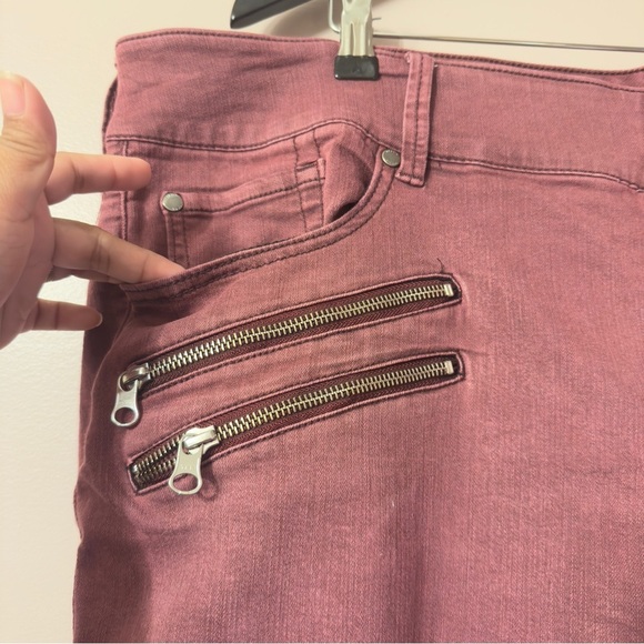 Torrid Super Stretch Jeggings Burgundy Women Size 26S - Picture 6 of 12